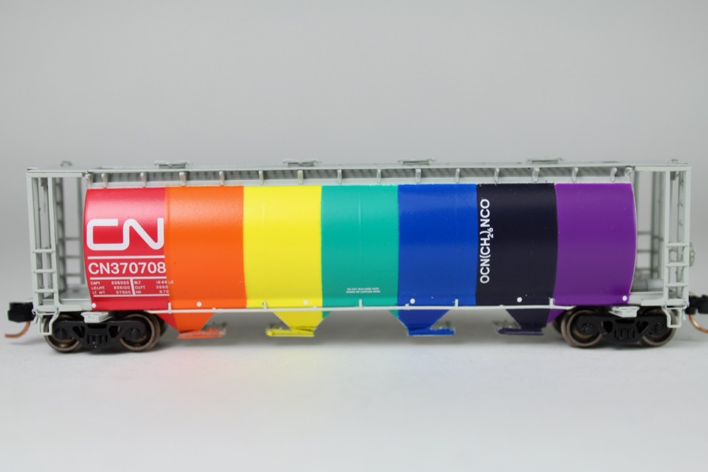 CN Rainbow:
6 Panel Body with Round Hatches